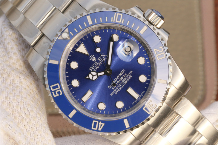 劳力士潜航者型系列116619LB-97209 蓝盘腕表